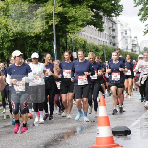 14.06.2026 - REWE Women's Run Jannik Wohlers http://msf.ph/oto/9796472 14.06.2026 09:10:40 Laufen 817, 11489, 11118, 109, 10413, 10064, 11448 meine-sportfotos.de
