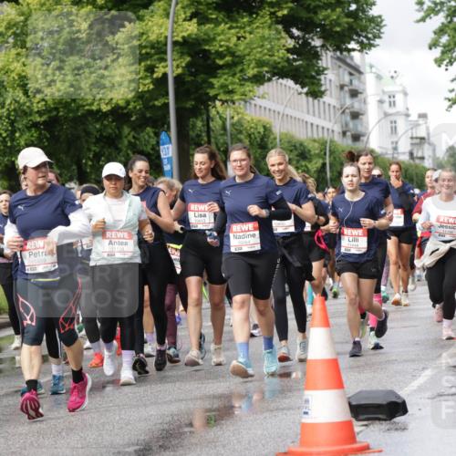 14.06.2026 - REWE Women's Run Jannik Wohlers http://msf.ph/oto/9796478 14.06.2026 09:10:40 Laufen 11489, 11118, 10413, 10064, 11448 meine-sportfotos.de