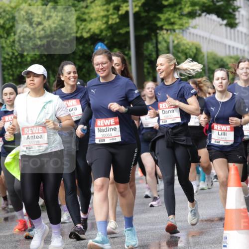 14.06.2026 - REWE Women's Run Jannik Wohlers http://msf.ph/oto/9796496 14.06.2026 09:10:42 Laufen 1206, 11118, 57, 12, 10064, 57, 10890, 57, 11448, 567, 11196 meine-sportfotos.de