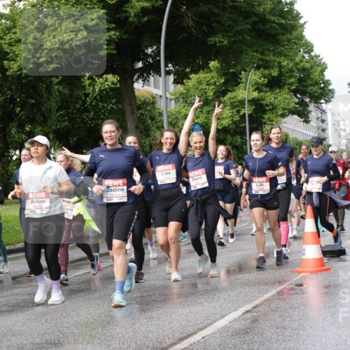 14.06.2026 - REWE Women's Run Jannik Wohlers http://msf.ph/oto/9796531 14.06.2026 09:10:44 Laufen 10432, 11118, 10064, 11448 meine-sportfotos.de