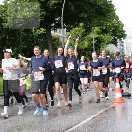 14.06.2026 - REWE Women's Run Jannik Wohlers http://msf.ph/oto/9796540 14.06.2026 09:10:44 Laufen 10432, 11118, 10064, 11448, 85 meine-sportfotos.de