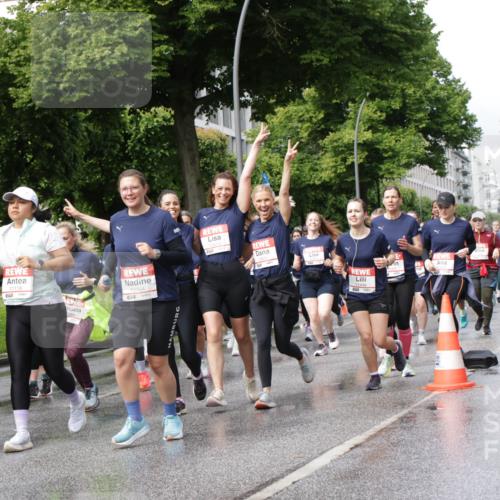 14.06.2026 - REWE Women's Run Jannik Wohlers http://msf.ph/oto/9796543 14.06.2026 09:10:44 Laufen 10432, 11118, 10064, 11448 meine-sportfotos.de