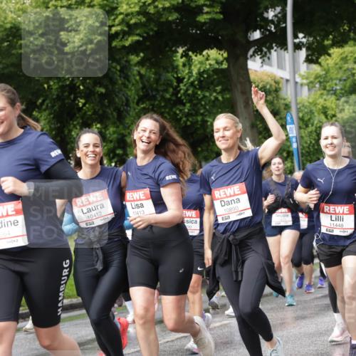 14.06.2026 - REWE Women's Run Jannik Wohlers http://msf.ph/oto/9796570 14.06.2026 09:10:45 Laufen 10980, 57, 10064, 657, 10412, 10413, 90, 10890, 7, 11448, 10567, 57, 10, 517 meine-sportfotos.de