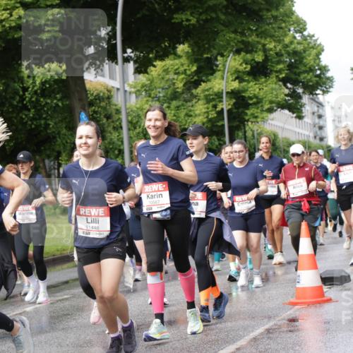 14.06.2026 - REWE Women's Run Jannik Wohlers http://msf.ph/oto/9796584 14.06.2026 09:10:46 Laufen 10890, 57, 11448, 10567, 657, 1114 meine-sportfotos.de