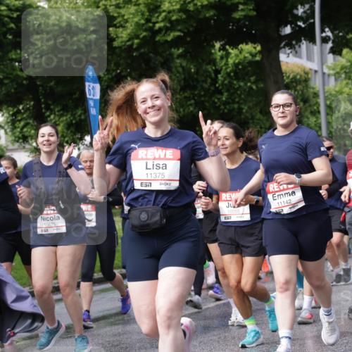 14.06.2026 - REWE Women's Run Jannik Wohlers http://msf.ph/oto/9796613 14.06.2026 09:10:48 Laufen 10902, 7, 10675, 60, 11375, 7, 10055, 57, 11142, 10913 meine-sportfotos.de