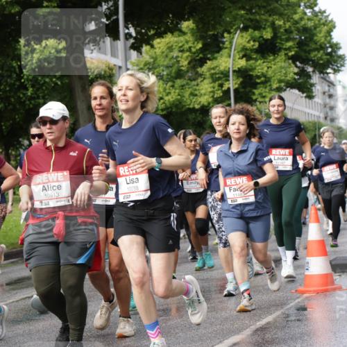14.06.2026 - REWE Women's Run Jannik Wohlers http://msf.ph/oto/9796649 14.06.2026 09:10:49 Laufen 10474, 577, 10913, 10058, 57, 577, 11483, 657, 211397 meine-sportfotos.de