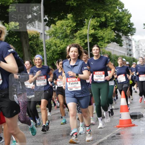 14.06.2026 - REWE Women's Run Jannik Wohlers http://msf.ph/oto/9796654 14.06.2026 09:10:50 Laufen 1091, 10058, 7, 11158, 11483, 7, 11397, 7 meine-sportfotos.de