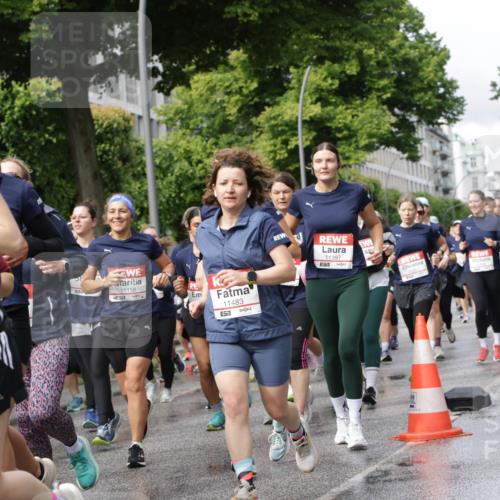 14.06.2026 - REWE Women's Run Jannik Wohlers http://msf.ph/oto/9796659 14.06.2026 09:10:50 Laufen 10058, 11158, 11483, 57, 11397, 57 meine-sportfotos.de
