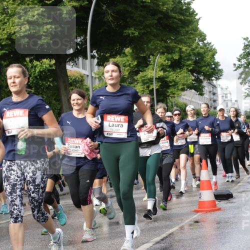 14.06.2026 - REWE Women's Run Jannik Wohlers http://msf.ph/oto/9796687 14.06.2026 09:10:51 Laufen 11483, 657, 11523, 517, 1243, 11397, 10988, 0901 meine-sportfotos.de