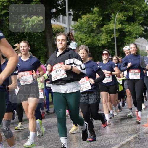 14.06.2026 - REWE Women's Run Jannik Wohlers http://msf.ph/oto/9796692 14.06.2026 09:10:52 Laufen 11397, 11506, 637, 10988, 10901, 7, 10368 meine-sportfotos.de