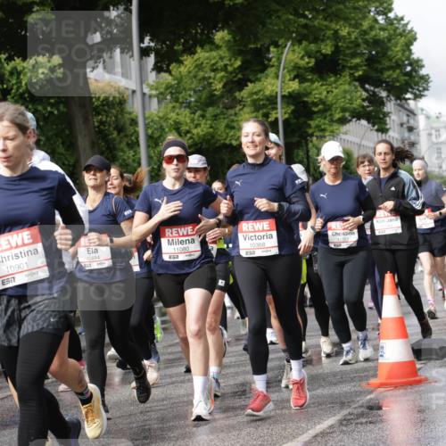 14.06.2026 - REWE Women's Run Jannik Wohlers http://msf.ph/oto/9796712 14.06.2026 09:10:53 Laufen 10901, 57, 10494, 11080, 57, 10368, 657, 10774 meine-sportfotos.de