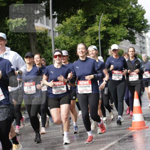 14.06.2026 - REWE Women's Run Jannik Wohlers http://msf.ph/oto/9796725 14.06.2026 09:10:54 Laufen 10901, 7, 57, 10494, 11080, 7, 10753, 10774, 10368, 7, 11222 meine-sportfotos.de