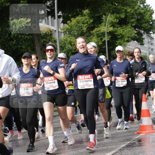 14.06.2026 - REWE Women's Run Jannik Wohlers http://msf.ph/oto/9796736 14.06.2026 09:10:54 Laufen 10901, 577, 379, 57, 10494, 11080, 7, 10368, 7, 11222, 57, 10753, 57 meine-sportfotos.de