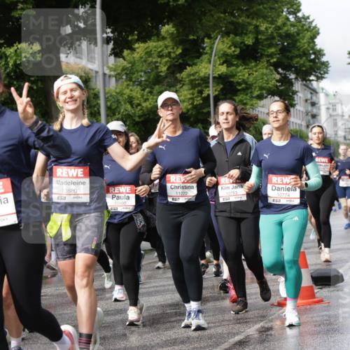 14.06.2026 - REWE Women's Run Jannik Wohlers http://msf.ph/oto/9796739 14.06.2026 09:10:55 Laufen 10028, 10368, 7, 10880, 57, 10900, 11222, 57, 10753, 10774, 57 meine-sportfotos.de