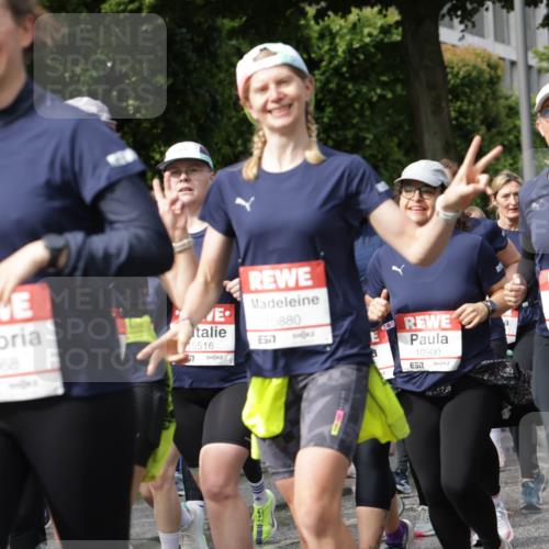 14.06.2026 - REWE Women's Run Jannik Wohlers http://msf.ph/oto/9796757 14.06.2026 09:10:56 Laufen 577, 0663, 0368, 10516, 7, 10880, 6577, 10900, 7, 11222, 7 meine-sportfotos.de