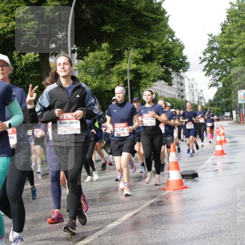 14.06.2026 - REWE Women's Run Jannik Wohlers http://msf.ph/oto/9796765 14.06.2026 09:10:57 Laufen 1092, 10774, 7, 10753, 57, 10221 meine-sportfotos.de