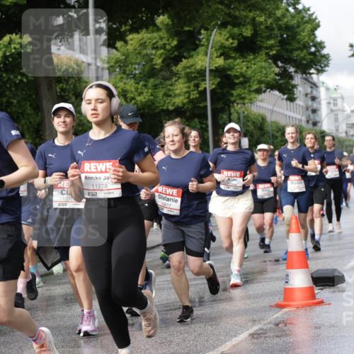 14.06.2026 - REWE Women's Run Jannik Wohlers http://msf.ph/oto/9796788 14.06.2026 09:10:59 Laufen 10221, 57, 1072, 11278, 7, 10617, 11264 meine-sportfotos.de