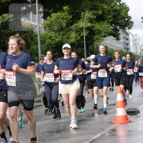 14.06.2026 - REWE Women's Run Jannik Wohlers http://msf.ph/oto/9796799 14.06.2026 09:11:00 Laufen 10683, 577, 617, 11264, 10646 meine-sportfotos.de