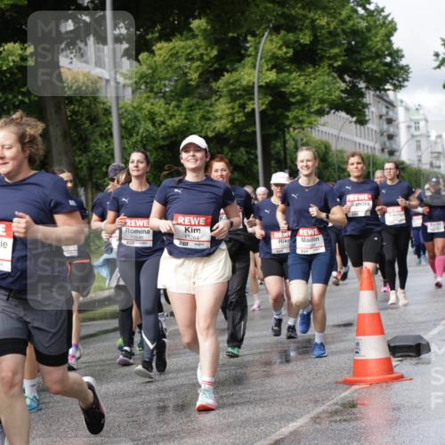 14.06.2026 - REWE Women's Run Jannik Wohlers http://msf.ph/oto/9796807 14.06.2026 09:11:00 Laufen 10683, 7, 10617, 10646, 557, 11264 meine-sportfotos.de