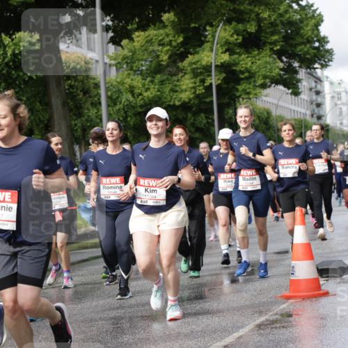 14.06.2026 - REWE Women's Run Jannik Wohlers http://msf.ph/oto/9796809 14.06.2026 09:11:00 Laufen 10683, 7, 10617, 0050, 10646, 11264, 7 meine-sportfotos.de