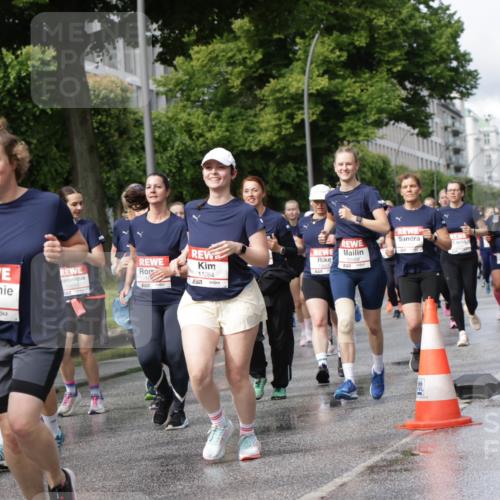 14.06.2026 - REWE Women's Run Jannik Wohlers http://msf.ph/oto/9796812 14.06.2026 09:11:00 Laufen 10, 7, 10617, 577, 11264, 7, 10588 meine-sportfotos.de