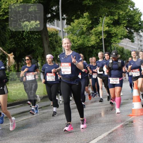 14.06.2026 - REWE Women's Run Jannik Wohlers http://msf.ph/oto/9796904 14.06.2026 09:11:06 Laufen 10544, 7, 11353, 10162, 10864 meine-sportfotos.de