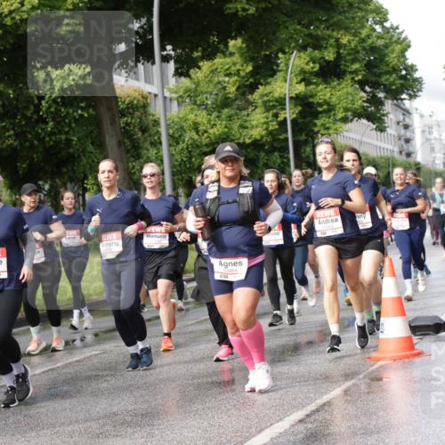14.06.2026 - REWE Women's Run Jannik Wohlers http://msf.ph/oto/9796934 14.06.2026 09:11:07 Laufen 11353, 657, 10162, 10864 meine-sportfotos.de
