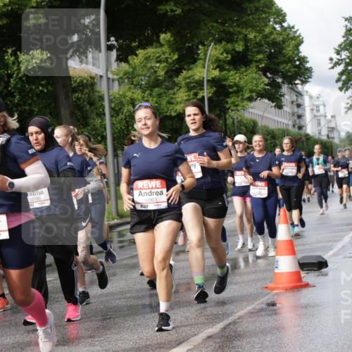 14.06.2026 - REWE Women's Run Jannik Wohlers http://msf.ph/oto/9796961 14.06.2026 09:11:08 Laufen 10297, 7, 10864, 10186, 57, 10963 meine-sportfotos.de