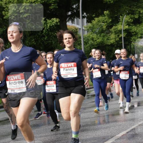 14.06.2026 - REWE Women's Run Jannik Wohlers http://msf.ph/oto/9796996 14.06.2026 09:11:09 Laufen 10186, 657, 10963, 11019, 10775, 10965, 657 meine-sportfotos.de