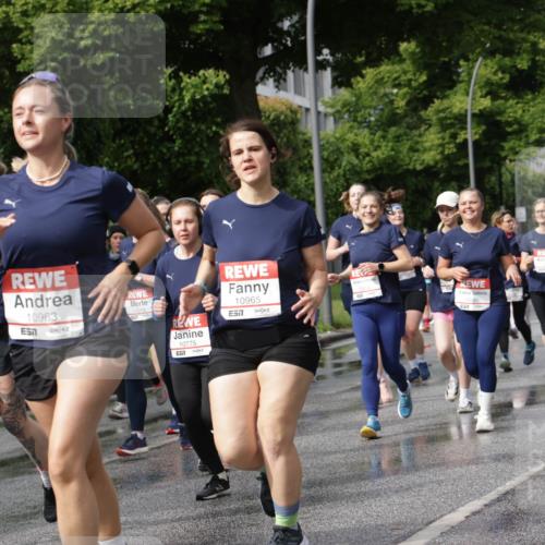 14.06.2026 - REWE Women's Run Jannik Wohlers http://msf.ph/oto/9796999 14.06.2026 09:11:10 Laufen 10186, 10963, 7, 11019, 10775, 657, 10965, 7, 10685 meine-sportfotos.de