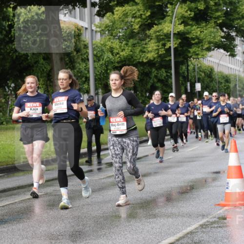 14.06.2026 - REWE Women's Run Jannik Wohlers http://msf.ph/oto/9797299 14.06.2026 09:11:30 Laufen 11480, 10493, 11357 meine-sportfotos.de
