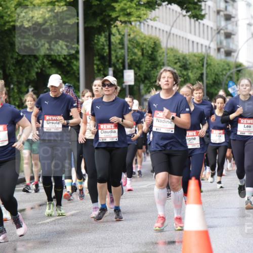 14.06.2026 - REWE Women's Run Jannik Wohlers http://msf.ph/oto/9797344 14.06.2026 09:11:35 Laufen 10793, 7, 11062, 857, 10079, 10652, 10360, 11102, 557, 0361 meine-sportfotos.de