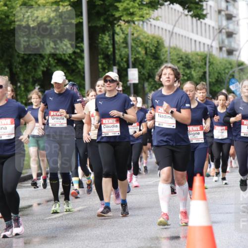 14.06.2026 - REWE Women's Run Jannik Wohlers http://msf.ph/oto/9797346 14.06.2026 09:11:35 Laufen 10793, 11062, 57, 10079, 10652, 7, 10360, 657, 10361, 11102 meine-sportfotos.de
