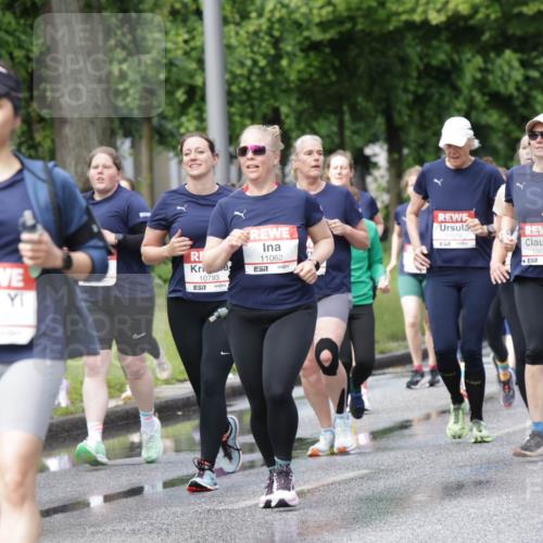 14.06.2026 - REWE Women's Run Jannik Wohlers http://msf.ph/oto/9797374 14.06.2026 09:11:36 Laufen 1042, 77, 11062, 10079, 7, 10793, 10652, 10360, 651 meine-sportfotos.de