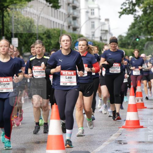 14.06.2026 - REWE Women's Run Jannik Wohlers http://msf.ph/oto/9797410 14.06.2026 09:11:38 Laufen 10538, 10361, 7, 10996, 77, 11102, 7, 10418 meine-sportfotos.de
