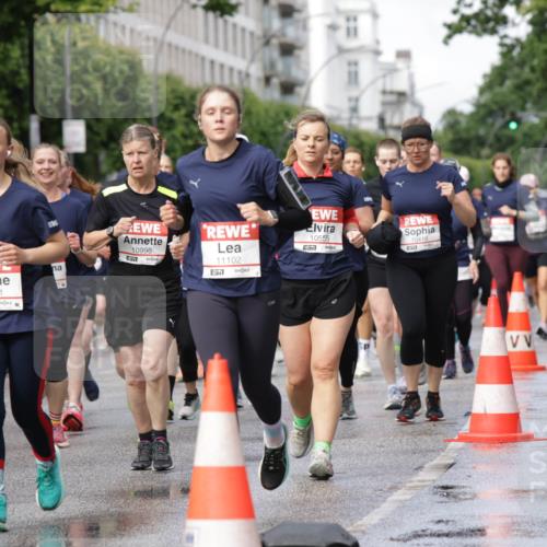 14.06.2026 - REWE Women's Run Jannik Wohlers http://msf.ph/oto/9797425 14.06.2026 09:11:38 Laufen 10538, 7, 10361, 7, 10996, 7, 11102, 7, 10555, 10418 meine-sportfotos.de