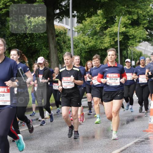 14.06.2026 - REWE Women's Run Jannik Wohlers http://msf.ph/oto/9797453 14.06.2026 09:11:42 Laufen 17, 11102, 657, 10996, 418, 10555 meine-sportfotos.de