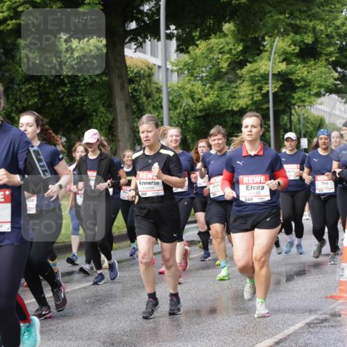 14.06.2026 - REWE Women's Run Jannik Wohlers http://msf.ph/oto/9797455 14.06.2026 09:11:42 Laufen 11102, 657, 10996, 577, 57, 10555 meine-sportfotos.de