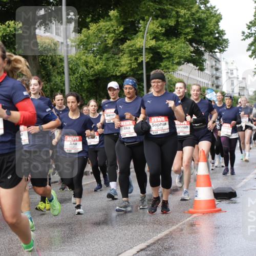 14.06.2026 - REWE Women's Run Jannik Wohlers http://msf.ph/oto/9797479 14.06.2026 09:11:43 Laufen 114, 57, 57, 10953, 11299, 657, 10418, 11031, 7, 00 meine-sportfotos.de
