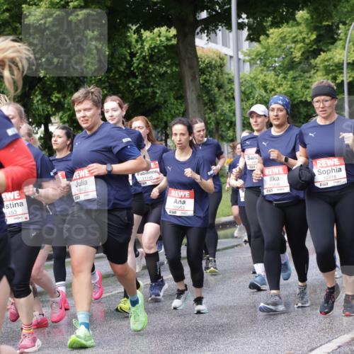 14.06.2026 - REWE Women's Run Jannik Wohlers http://msf.ph/oto/9797487 14.06.2026 09:11:44 Laufen 1453, 10863, 517, 11145, 10953, 11299, 51, 10418, 57, 11031, 57 meine-sportfotos.de