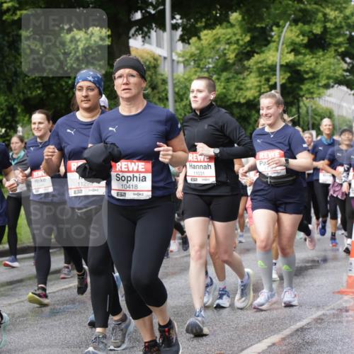 14.06.2026 - REWE Women's Run Jannik Wohlers http://msf.ph/oto/9797507 14.06.2026 09:11:45 Laufen 10953, 11299, 57, 10418, 57, 11031 meine-sportfotos.de