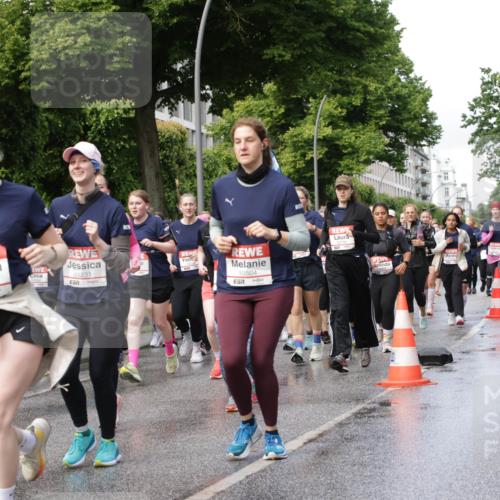 14.06.2026 - REWE Women's Run Jannik Wohlers http://msf.ph/oto/9797587 14.06.2026 09:11:52 Laufen 11024, 10354, 11231, 10504 meine-sportfotos.de