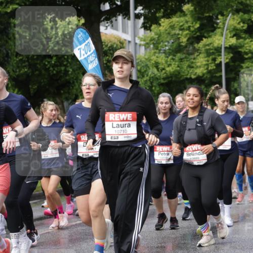 14.06.2026 - REWE Women's Run Jannik Wohlers http://msf.ph/oto/9797661 14.06.2026 09:11:54 Laufen 74, 11219, 7, 00, 11338, 10557, 10710, 7, 10038, 6577, 10889, 00222 meine-sportfotos.de