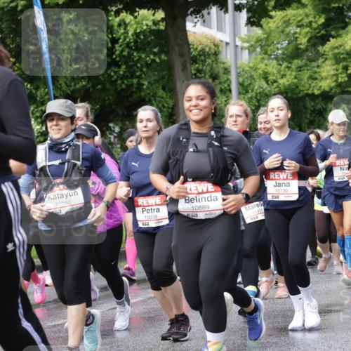 14.06.2026 - REWE Women's Run Jannik Wohlers http://msf.ph/oto/9797683 14.06.2026 09:11:56 Laufen 10086, 57, 10038, 7, 10889, 11450, 10739, 7, 10, 10336, 57 meine-sportfotos.de