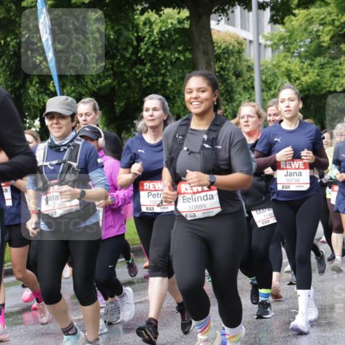 14.06.2026 - REWE Women's Run Jannik Wohlers http://msf.ph/oto/9797693 14.06.2026 09:11:56 Laufen 10710, 10086, 57, 1003, 7, 10889, 11450, 7, 10739, 7, 10800, 7 meine-sportfotos.de