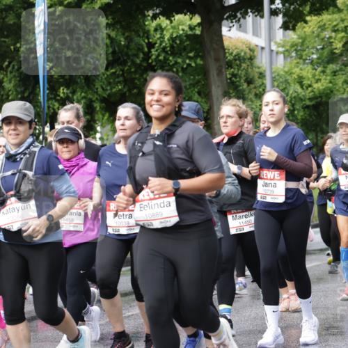 14.06.2026 - REWE Women's Run Jannik Wohlers http://msf.ph/oto/9797706 14.06.2026 09:11:56 Laufen 11338, 7, 10086, 77, 1458, 10038, 577, 10889, 7, 11450, 57, 10739 meine-sportfotos.de