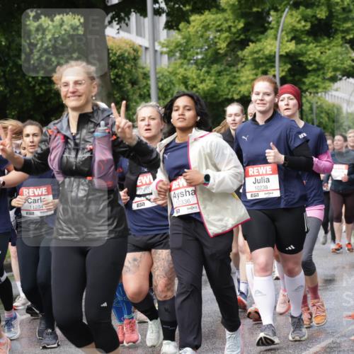 14.06.2026 - REWE Women's Run Jannik Wohlers http://msf.ph/oto/9797740 14.06.2026 09:11:58 Laufen 10985, 17, 11359, 11284, 10336, 57, 10238, 57, 302221 meine-sportfotos.de