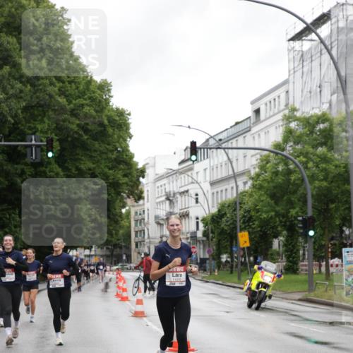 14.06.2026 - REWE Women's Run Jannik Wohlers http://msf.ph/oto/9797757 14.06.2026 10:01:21 Laufen 11010, 01 meine-sportfotos.de