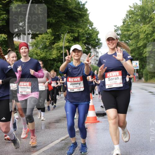 14.06.2026 - REWE Women's Run Jannik Wohlers http://msf.ph/oto/9797762 14.06.2026 09:11:59 Laufen 11358, 10238, 657, 49, 11152, 6577, 1180, 11181 meine-sportfotos.de