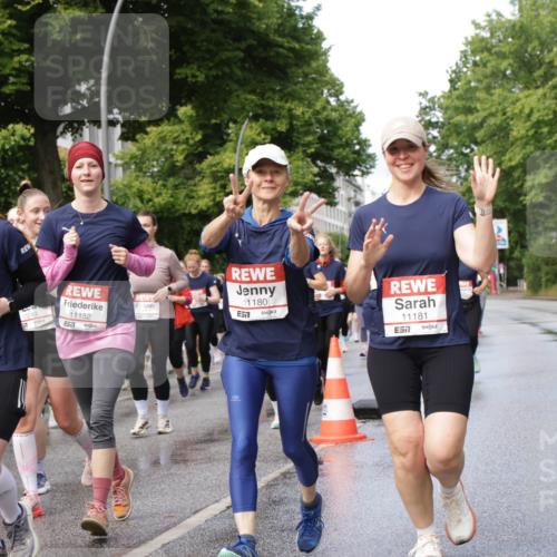 14.06.2026 - REWE Women's Run Jannik Wohlers http://msf.ph/oto/9797767 14.06.2026 09:11:59 Laufen 11358, 10238, 57, 10249, 11152, 657, 1180, 11181, 7 meine-sportfotos.de
